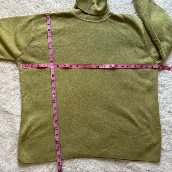 Linda Allard Ellen Tracy Sage Turtleneck Size X/M - Picture 6 of 9
